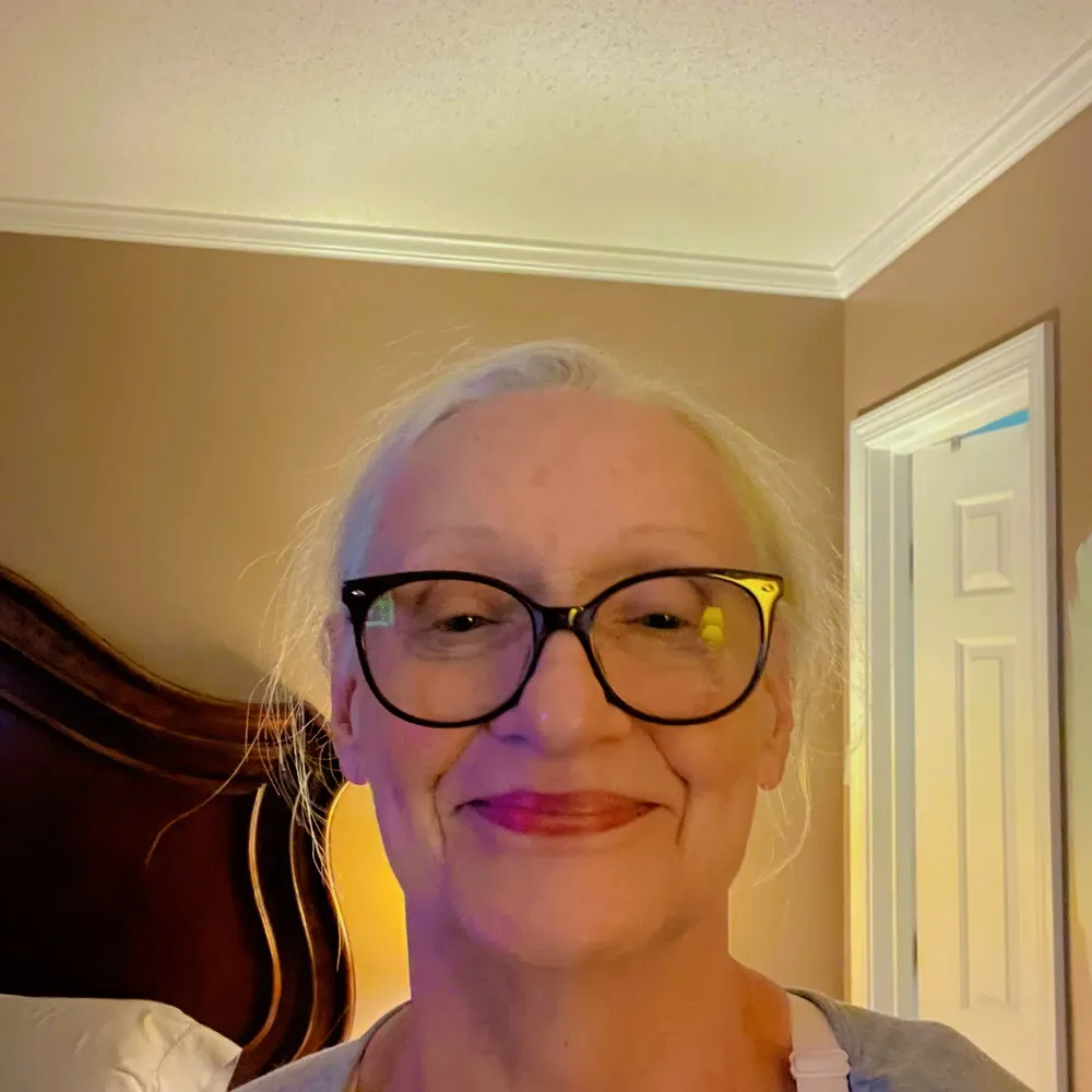 joycee7.bsky.social's profile picture