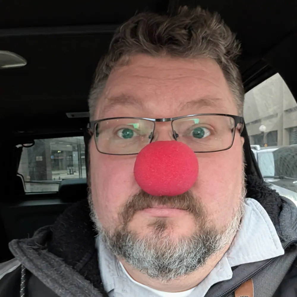 foxthingsup.bsky.social's profile picture