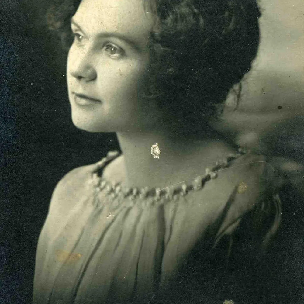 non-violet.bsky.social's profile picture