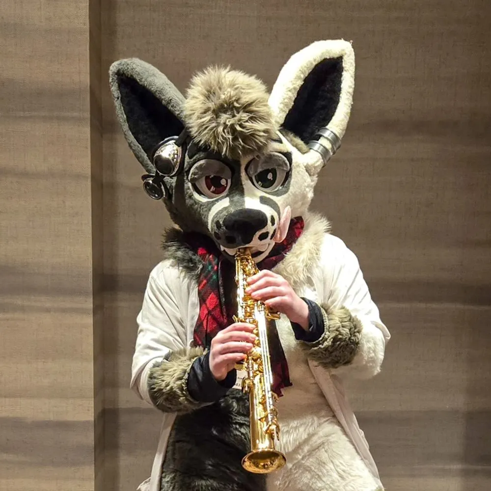 schrodingersfox.bsky.social's profile picture