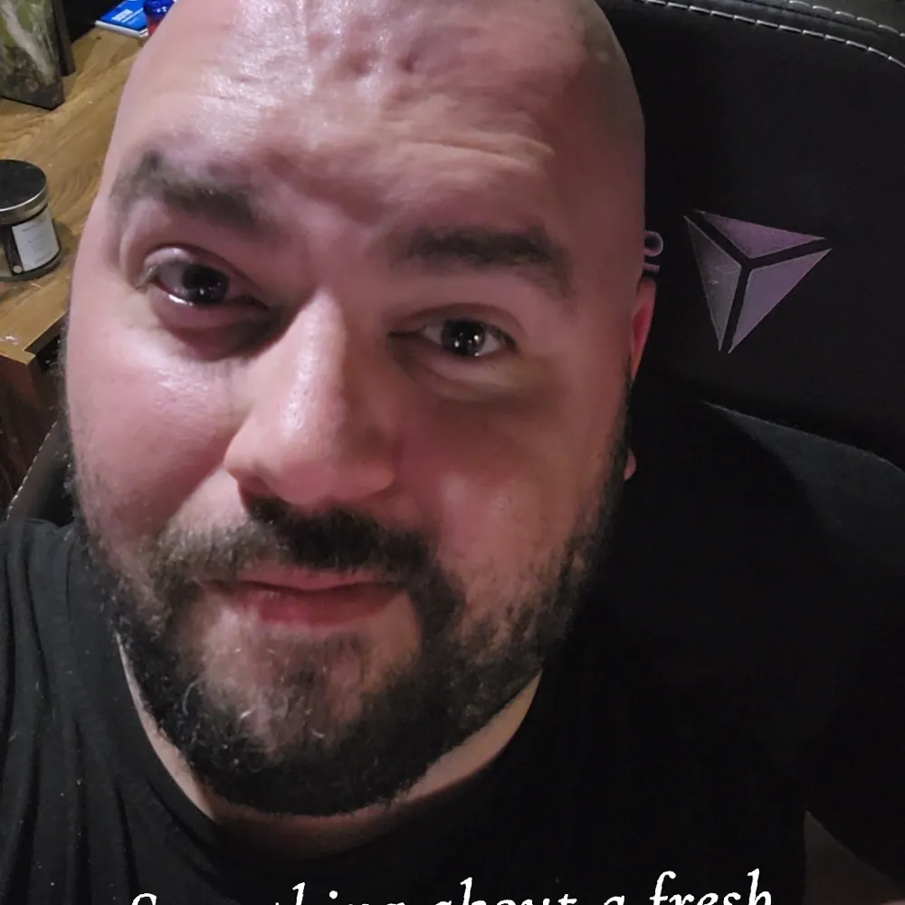 kingfacecrush.bsky.social's profile picture