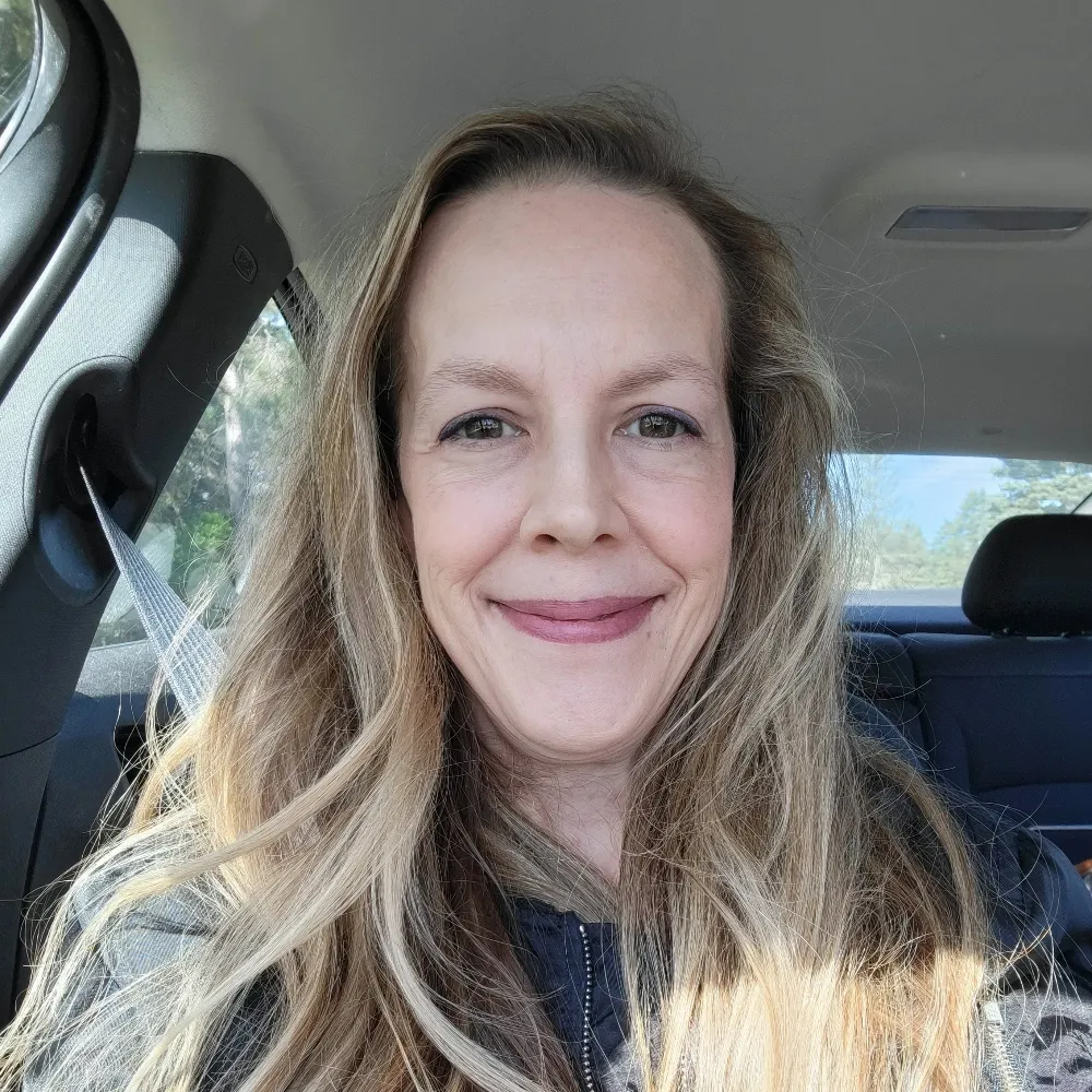 demeralda.bsky.social's profile picture