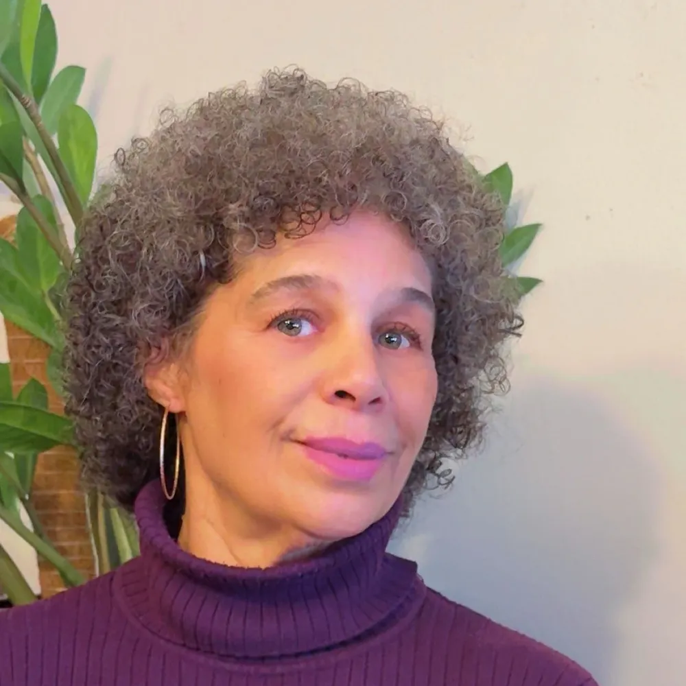 ohmyfavorite.bsky.social's profile picture