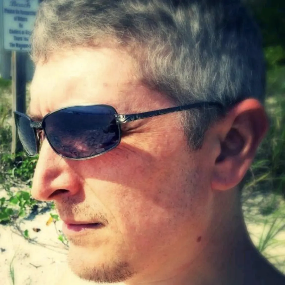 tozarowicz.bsky.social's profile picture