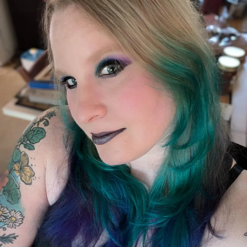 murderblonde.bsky.social's profile picture