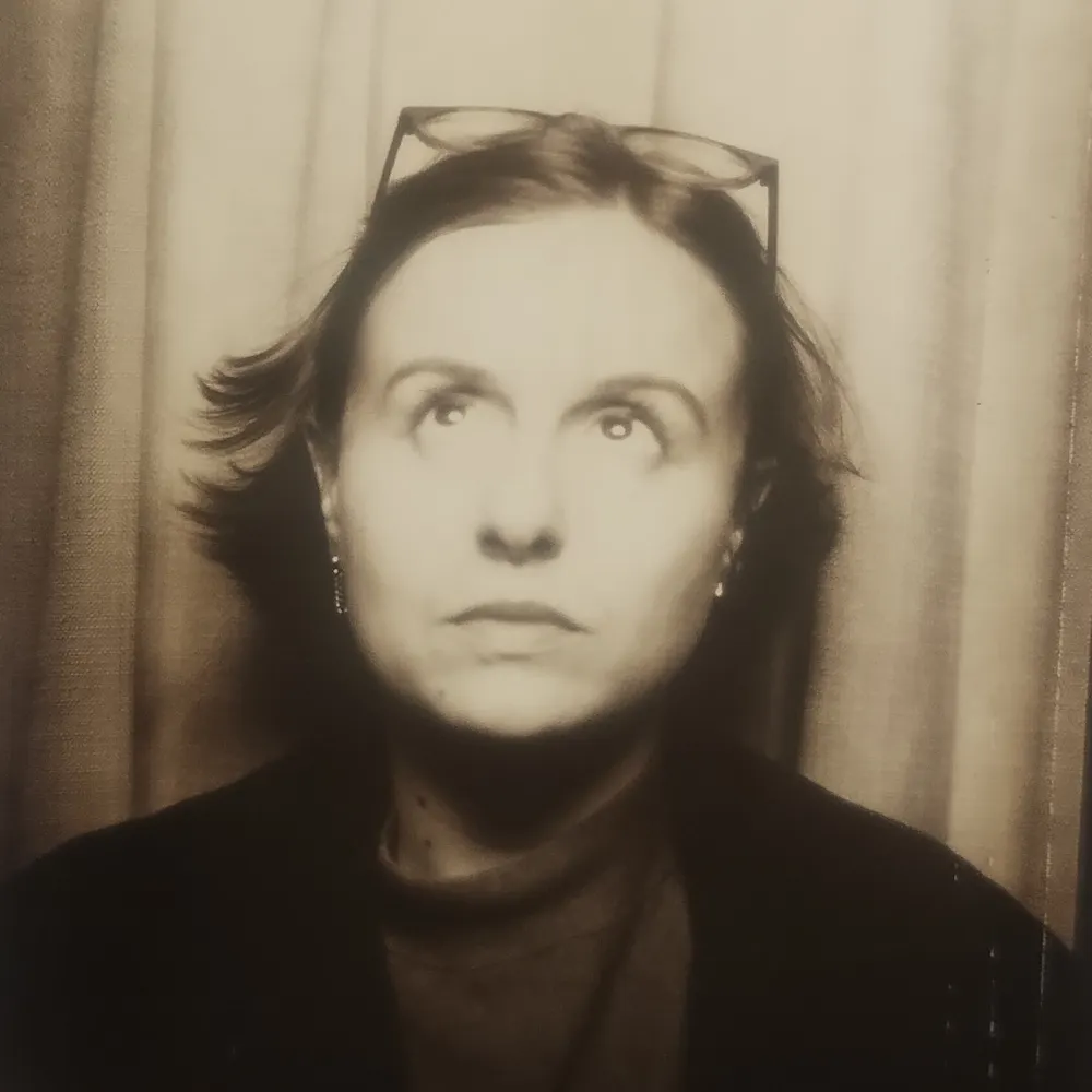 youngvulgarian.marieleconte.com's profile picture