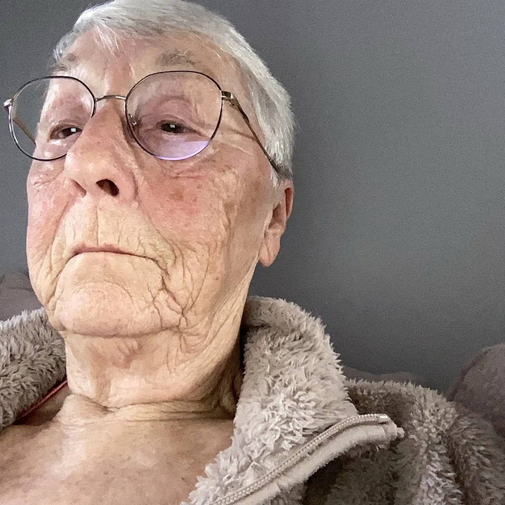 suegenevanana.bsky.social's profile picture