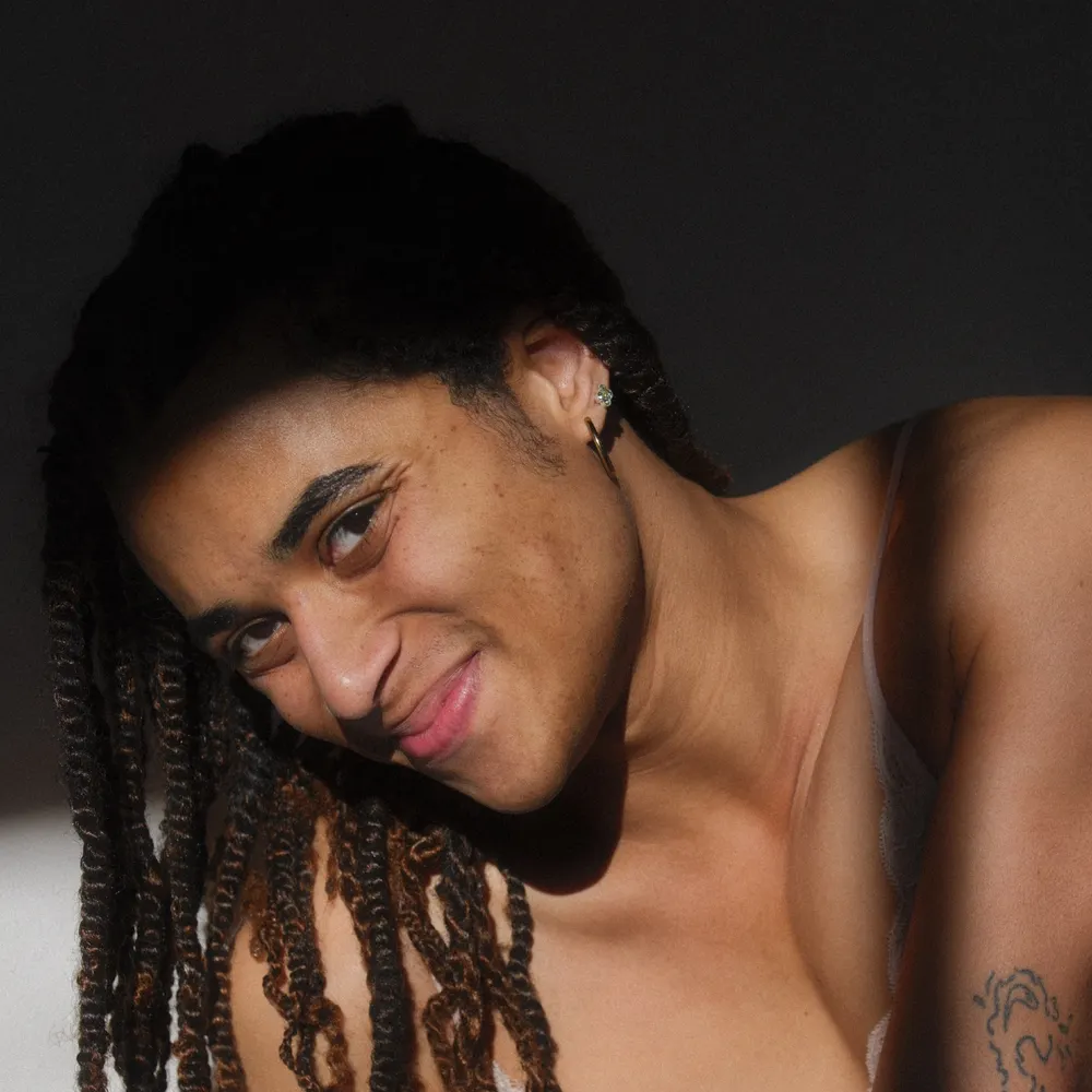 nikigrayson.com's profile picture