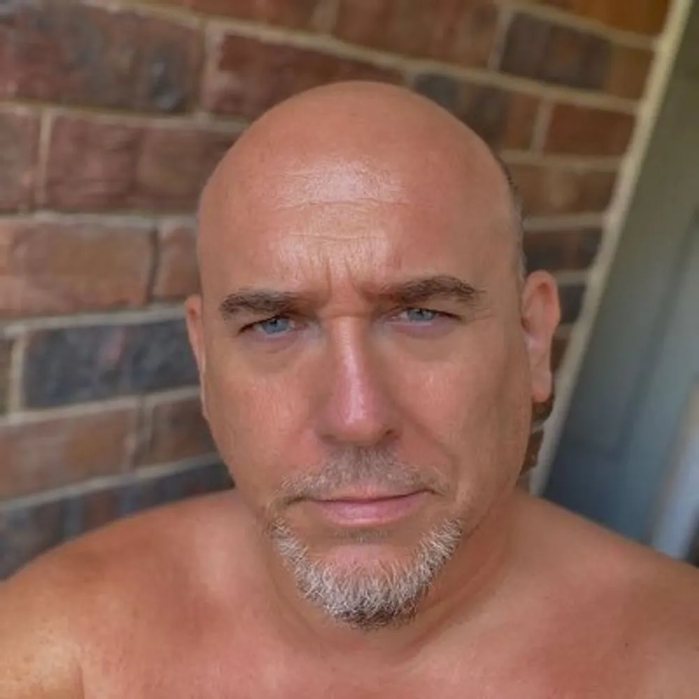 misterjez.com's profile picture