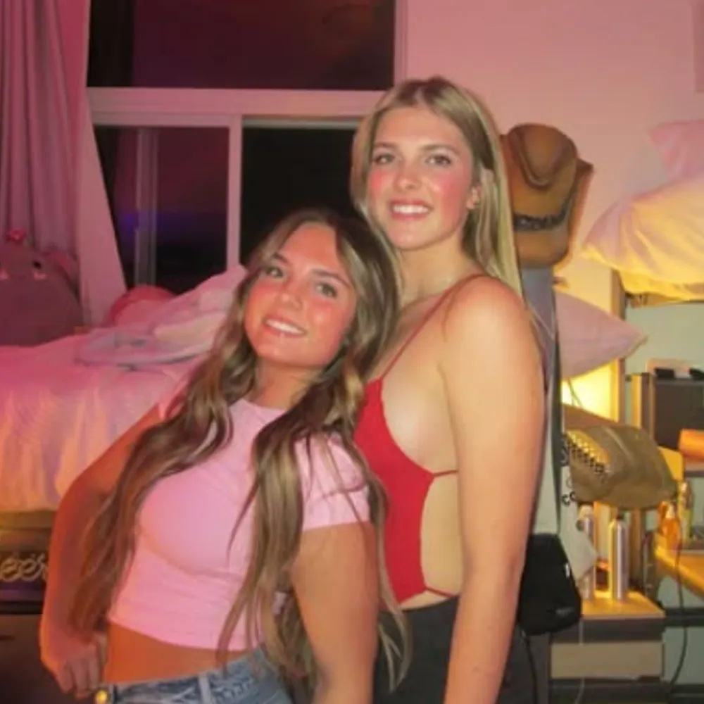 bellaburns.bsky.social's profile picture