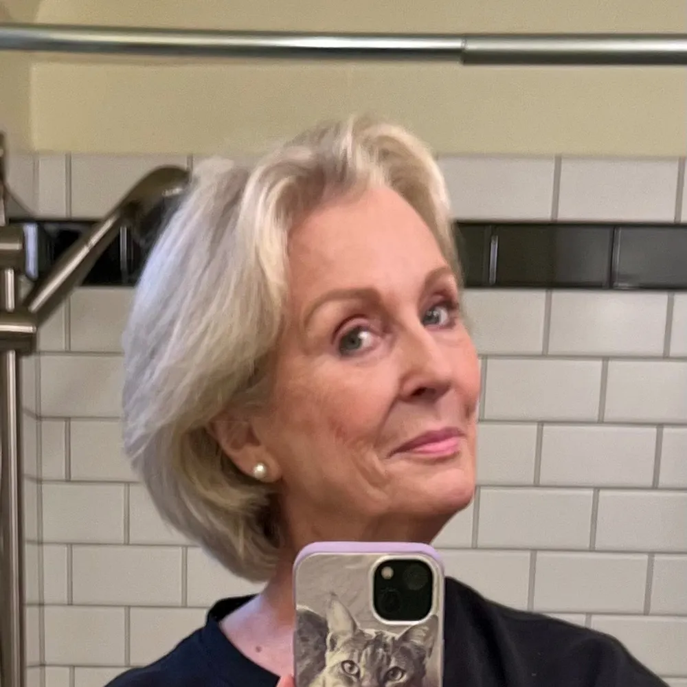 dianekallal.bsky.social's profile picture