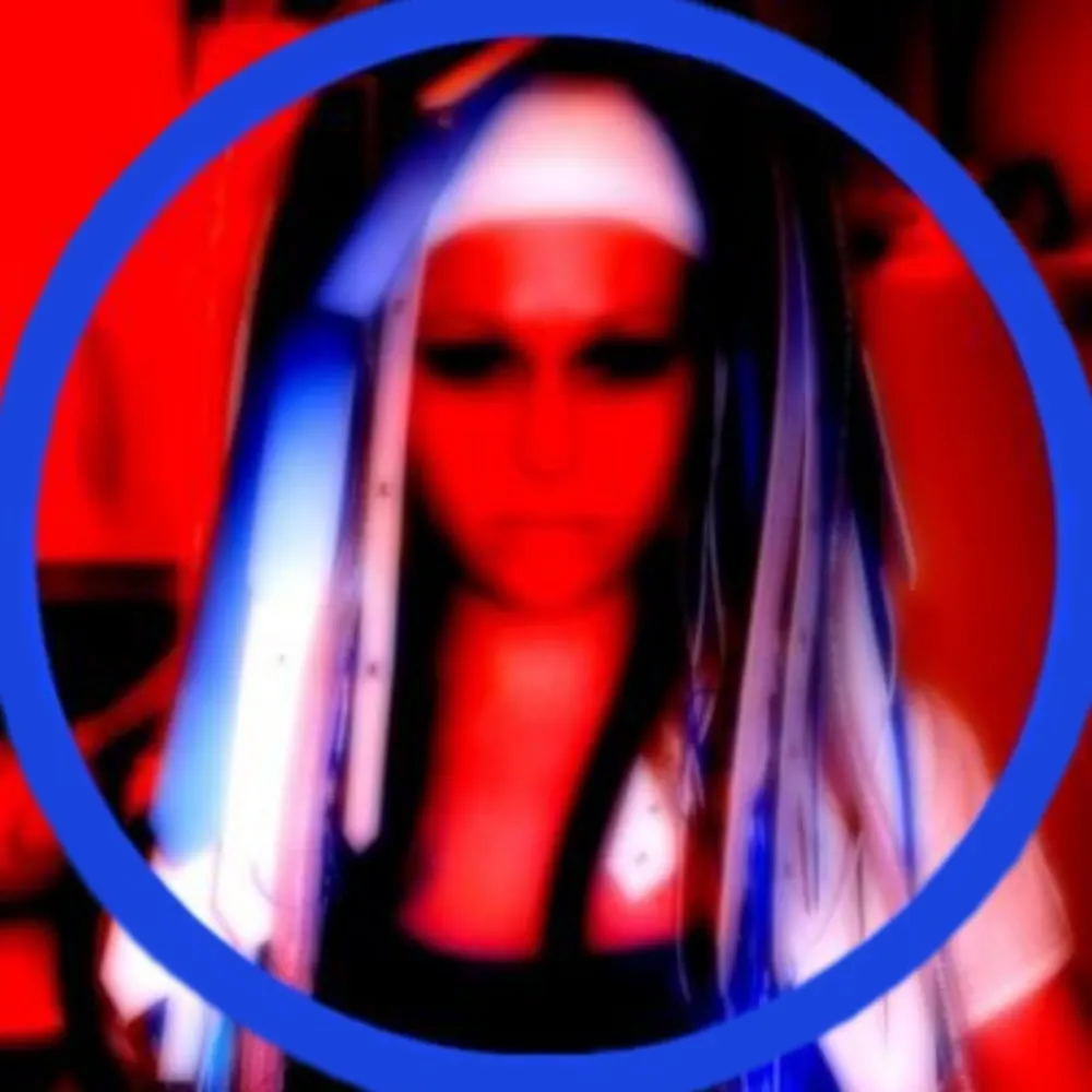 ladydom13.bsky.social's profile picture