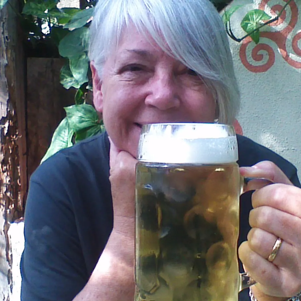 larksong4.bsky.social's profile picture