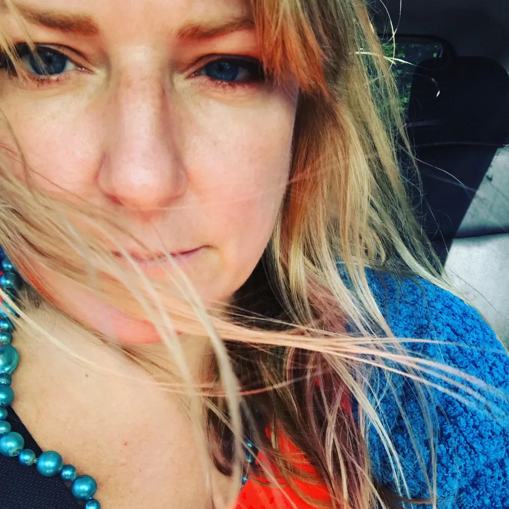 julierthanyou.bsky.social's profile picture