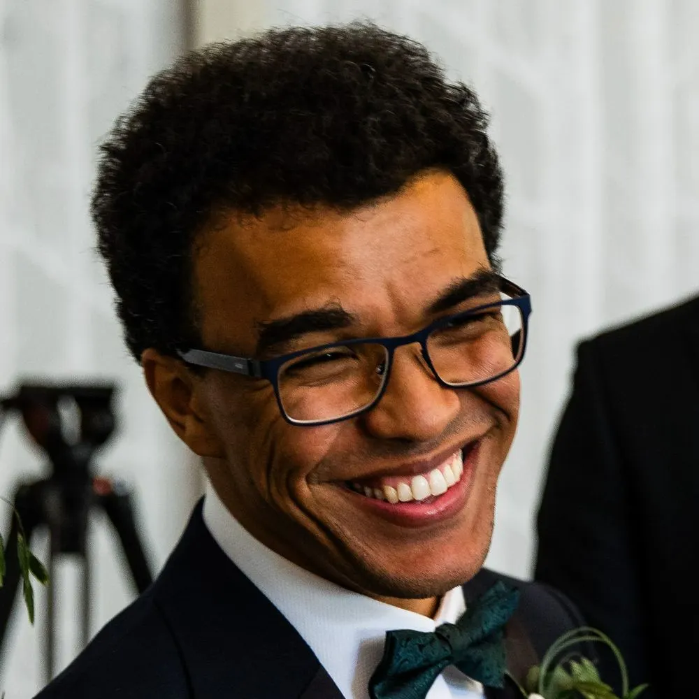 apzonerunner.com's profile picture