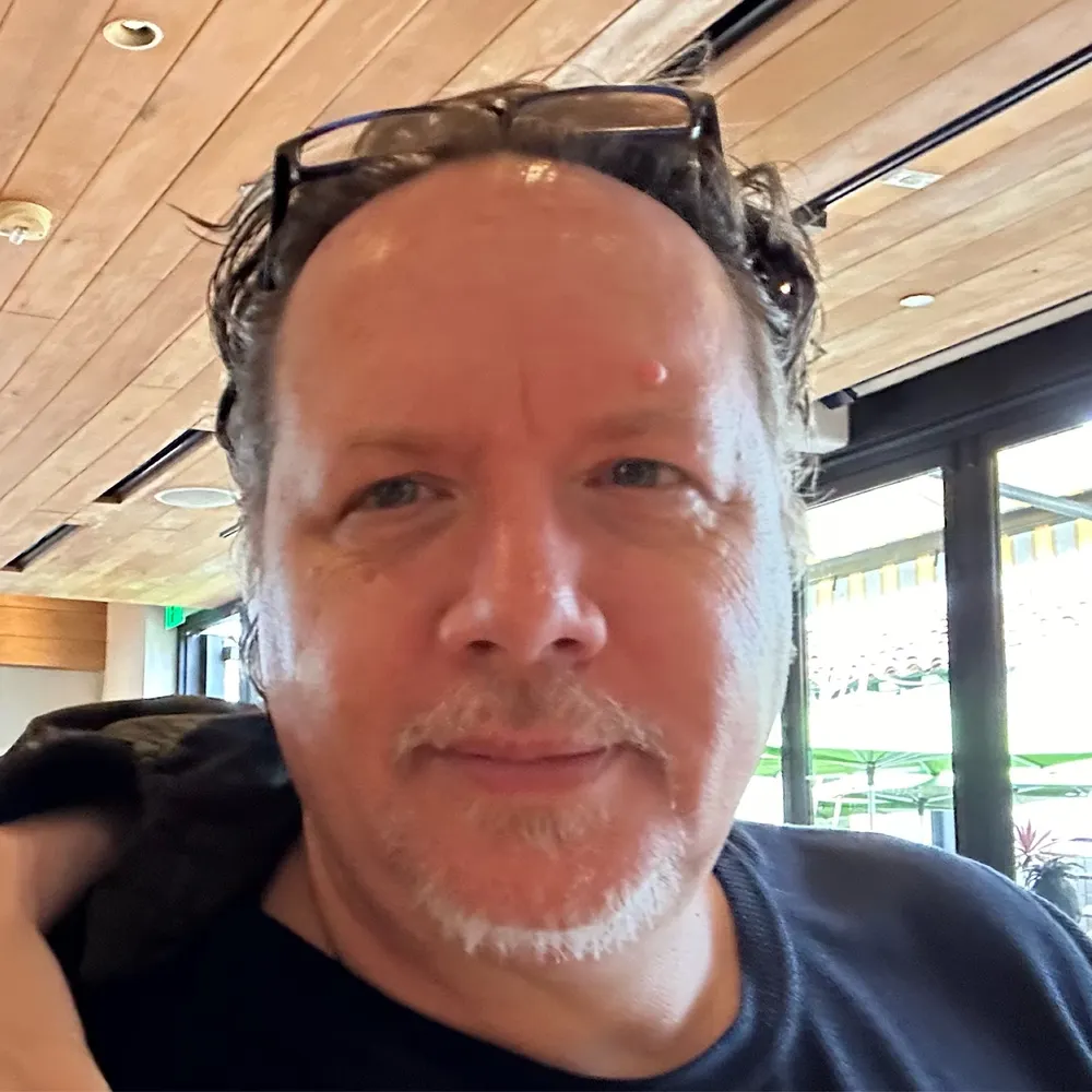 deanwhitecolor.bsky.social's profile picture