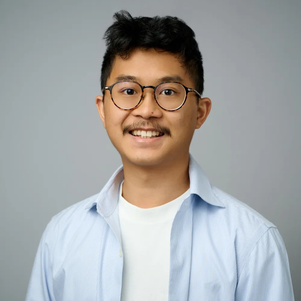 alexip718.com's profile picture