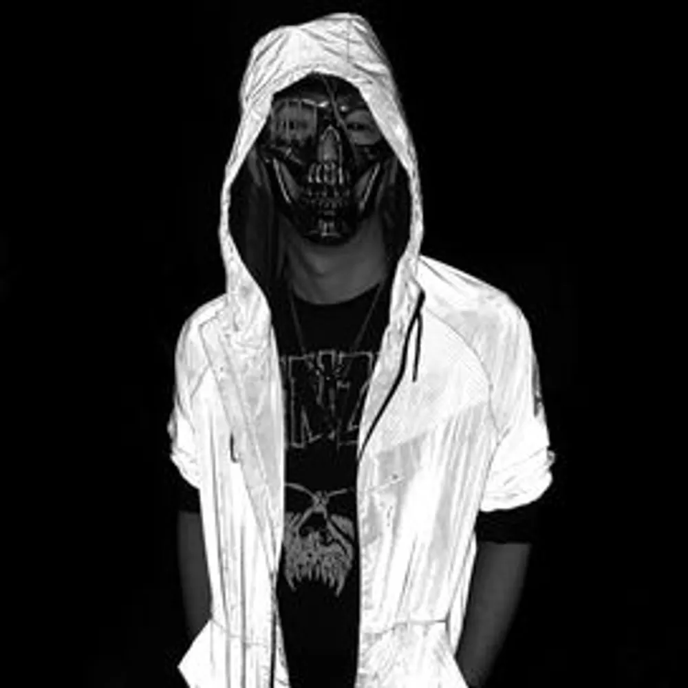 l422y.com's profile picture