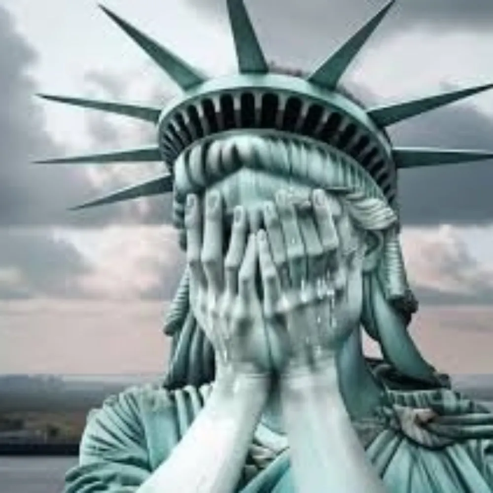 bookhoarder53.bsky.social's profile picture