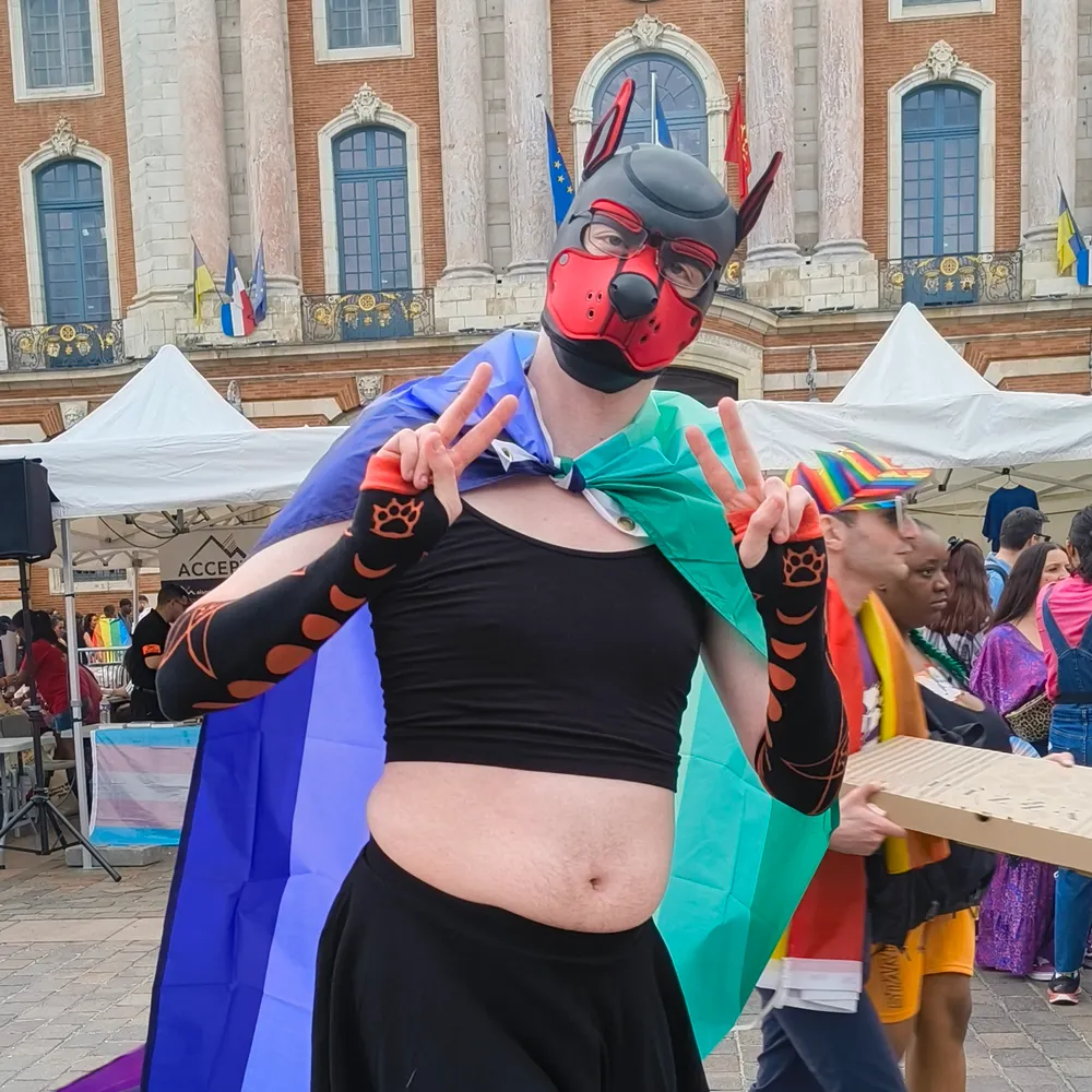 lukanaya.gay's profile picture