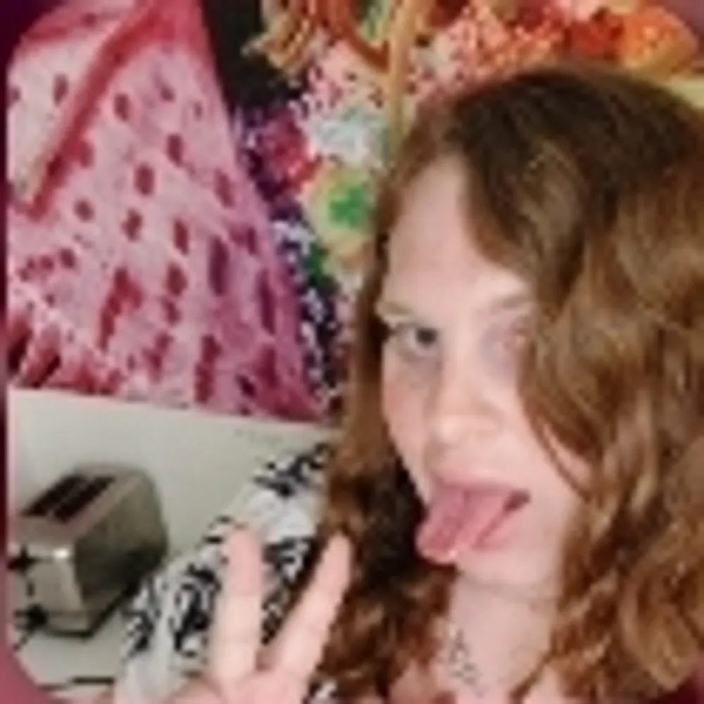 vivianafterdark.bsky.social's profile picture