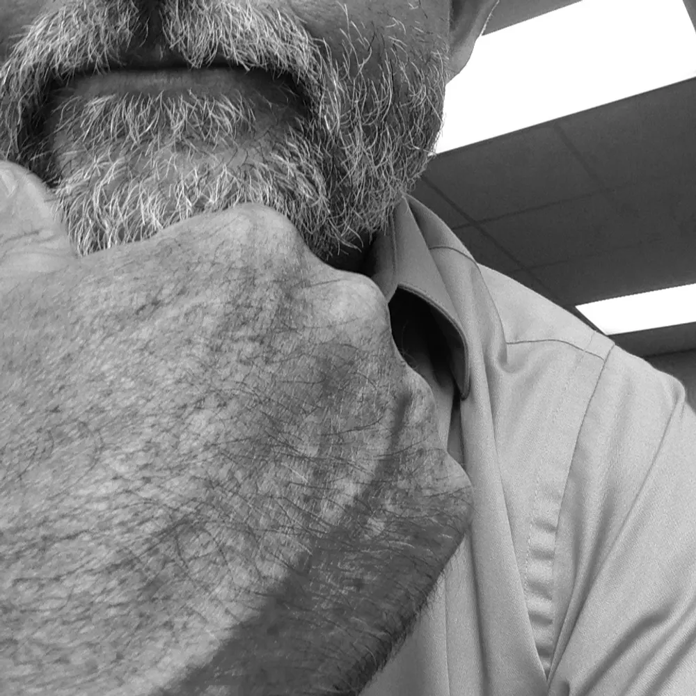 hugh61.bsky.social's profile picture