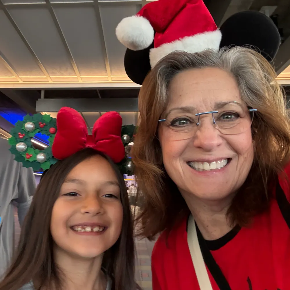 lizzier42.bsky.social's profile picture