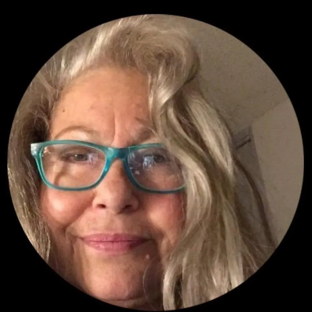 amsickofpollies.bsky.social's profile picture