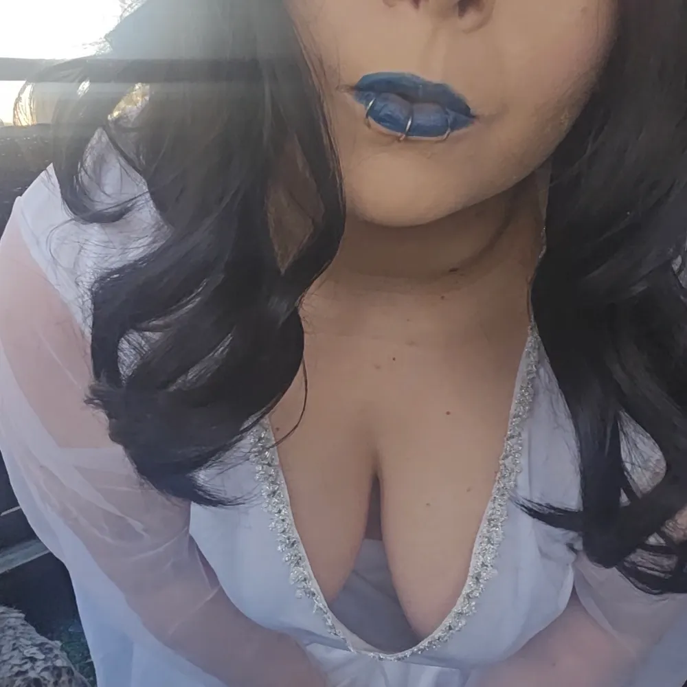 lokilusts4u.bsky.social's profile picture