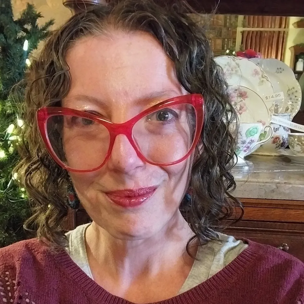 nautiluscarly.bsky.social's profile picture