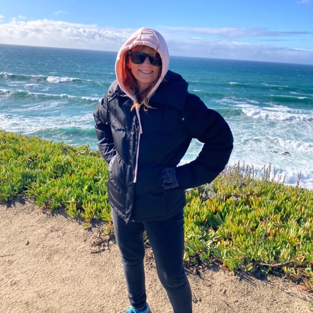 elainestone.bsky.social's profile picture