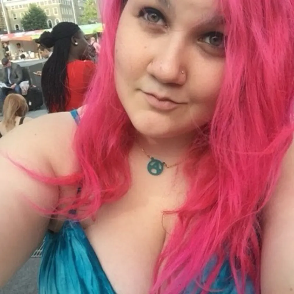 ianthe.online's profile picture