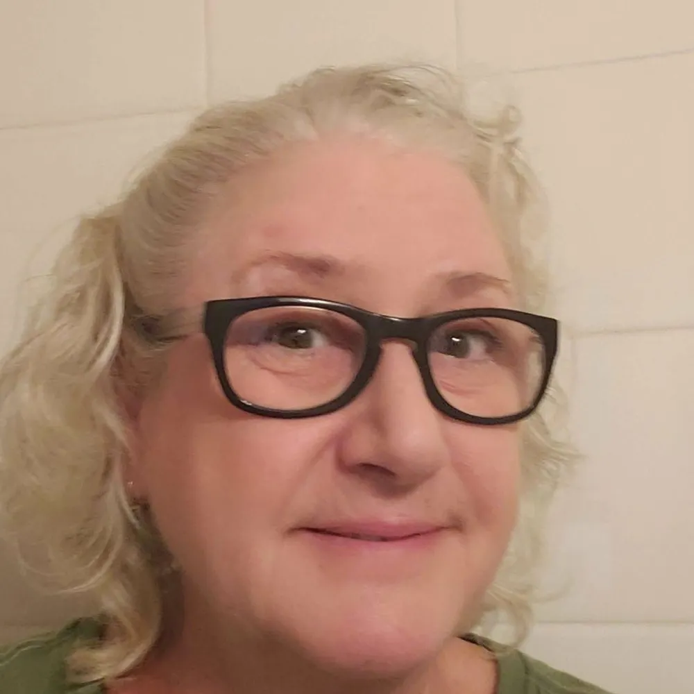 iommismom.bsky.social's profile picture