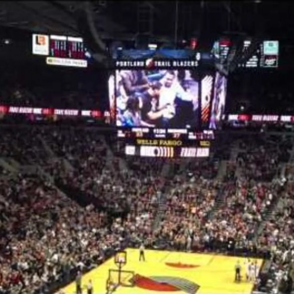 20000thorns.bsky.social's profile picture