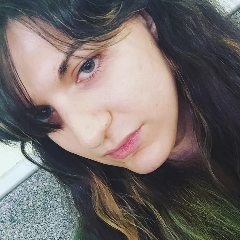 azzurrairisleamond.bsky.social's profile picture