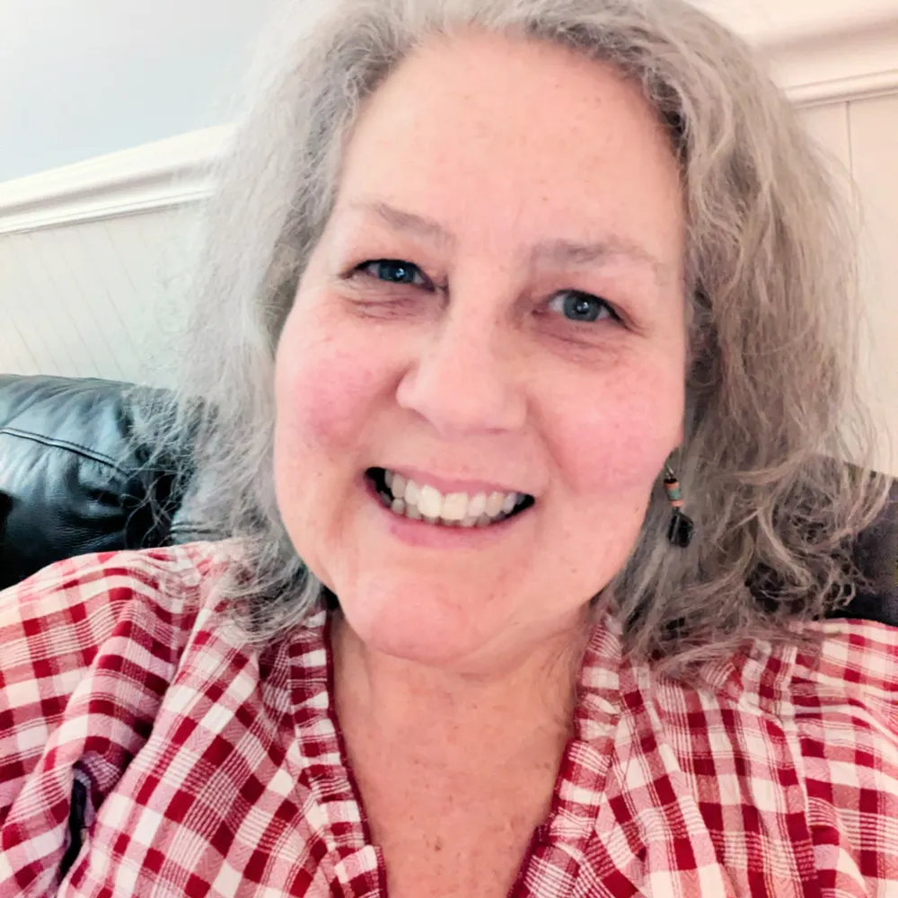 ladyinthestudio.bsky.social's profile picture