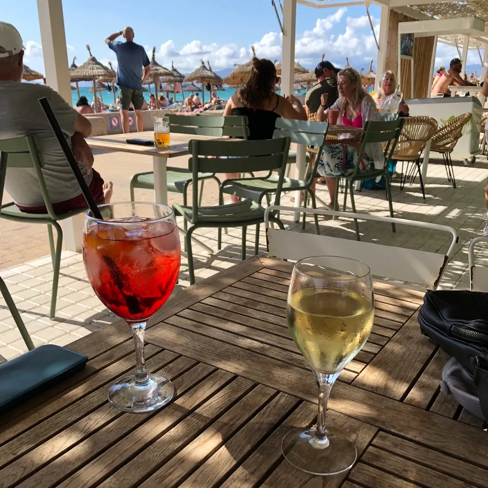 theglassisempty.bsky.social's profile picture