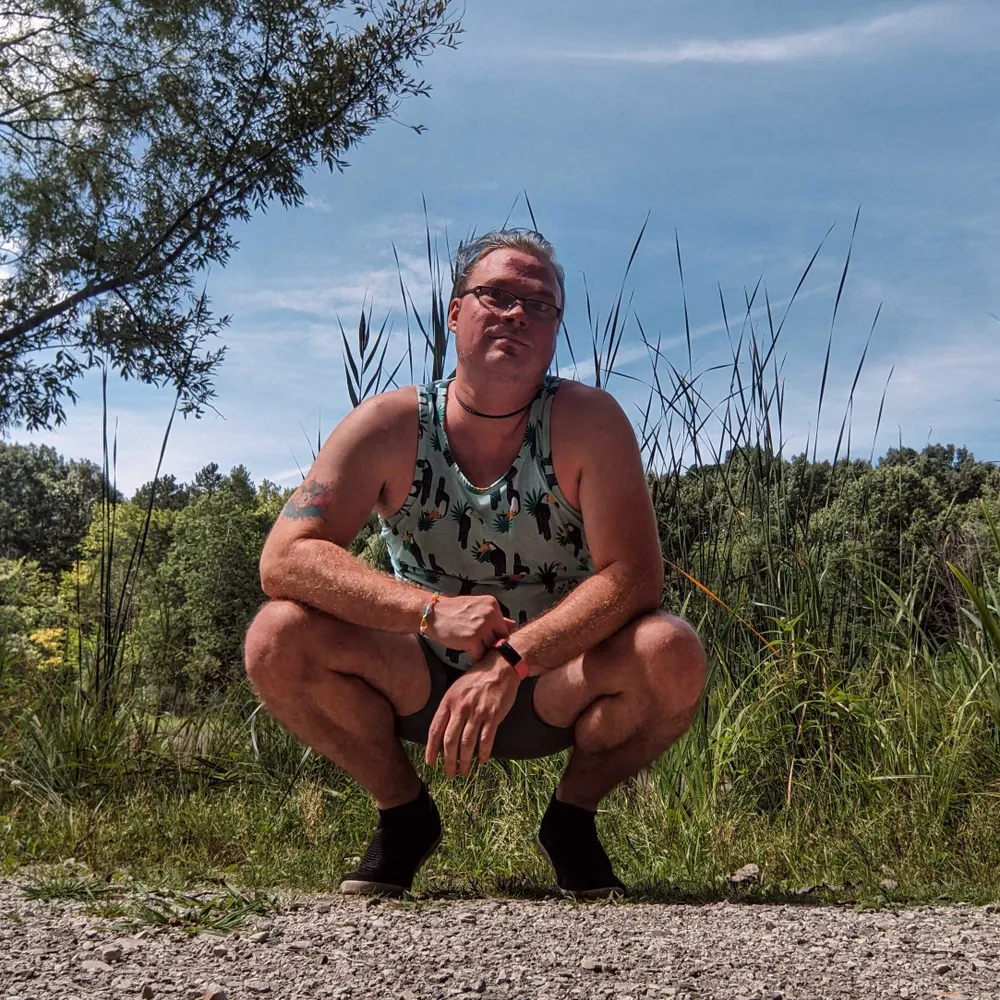 buttoutlet.bsky.social's profile picture