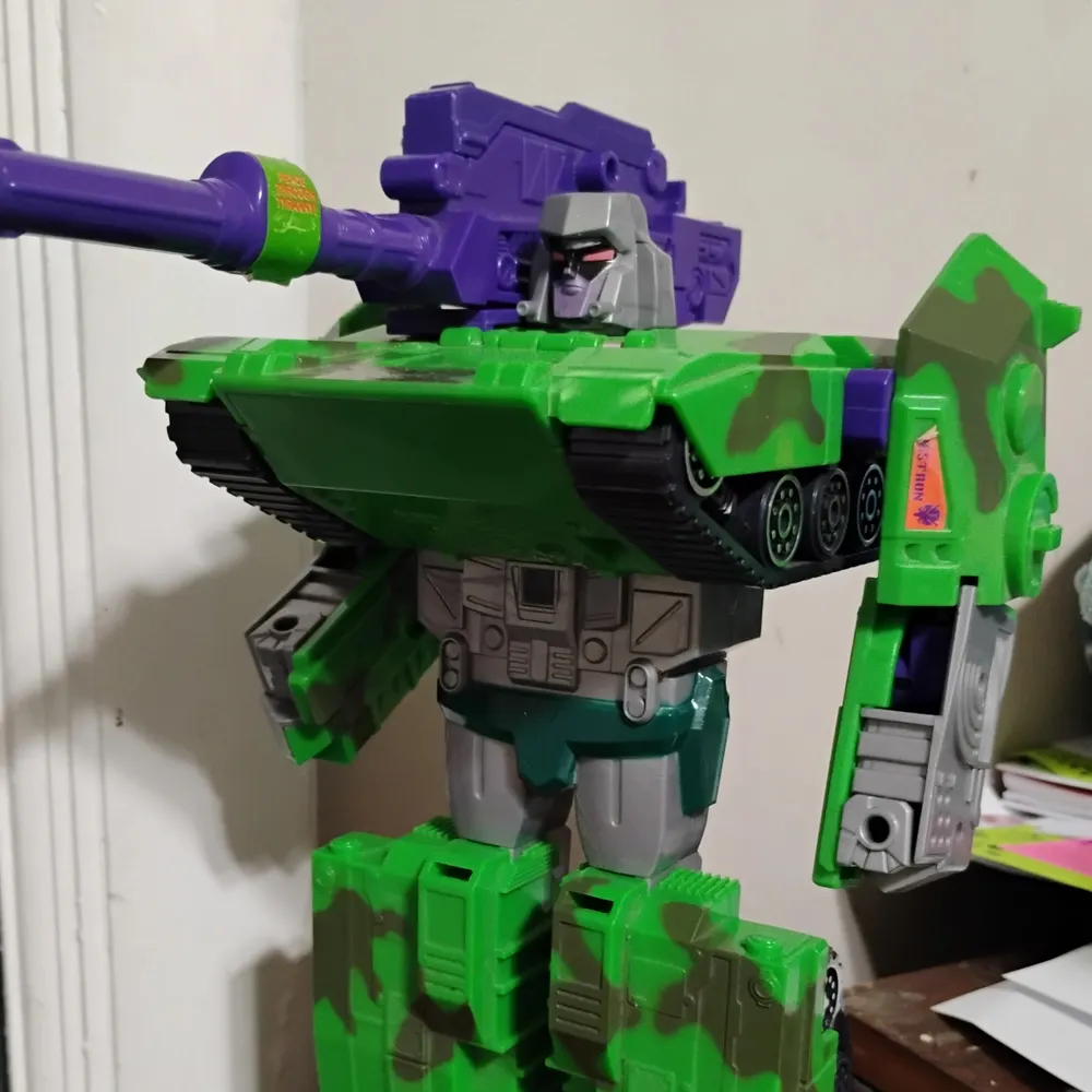 josh1981.bsky.social's profile picture