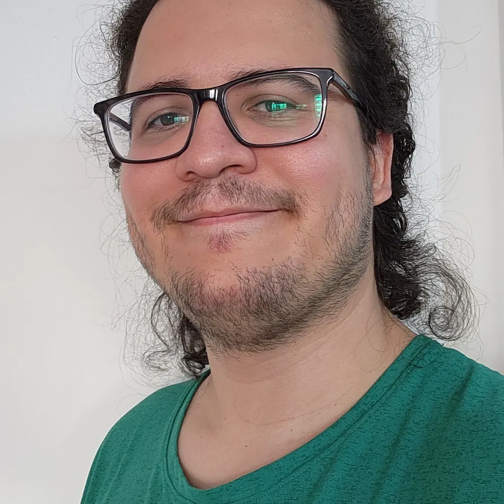 yemolai.com's profile picture