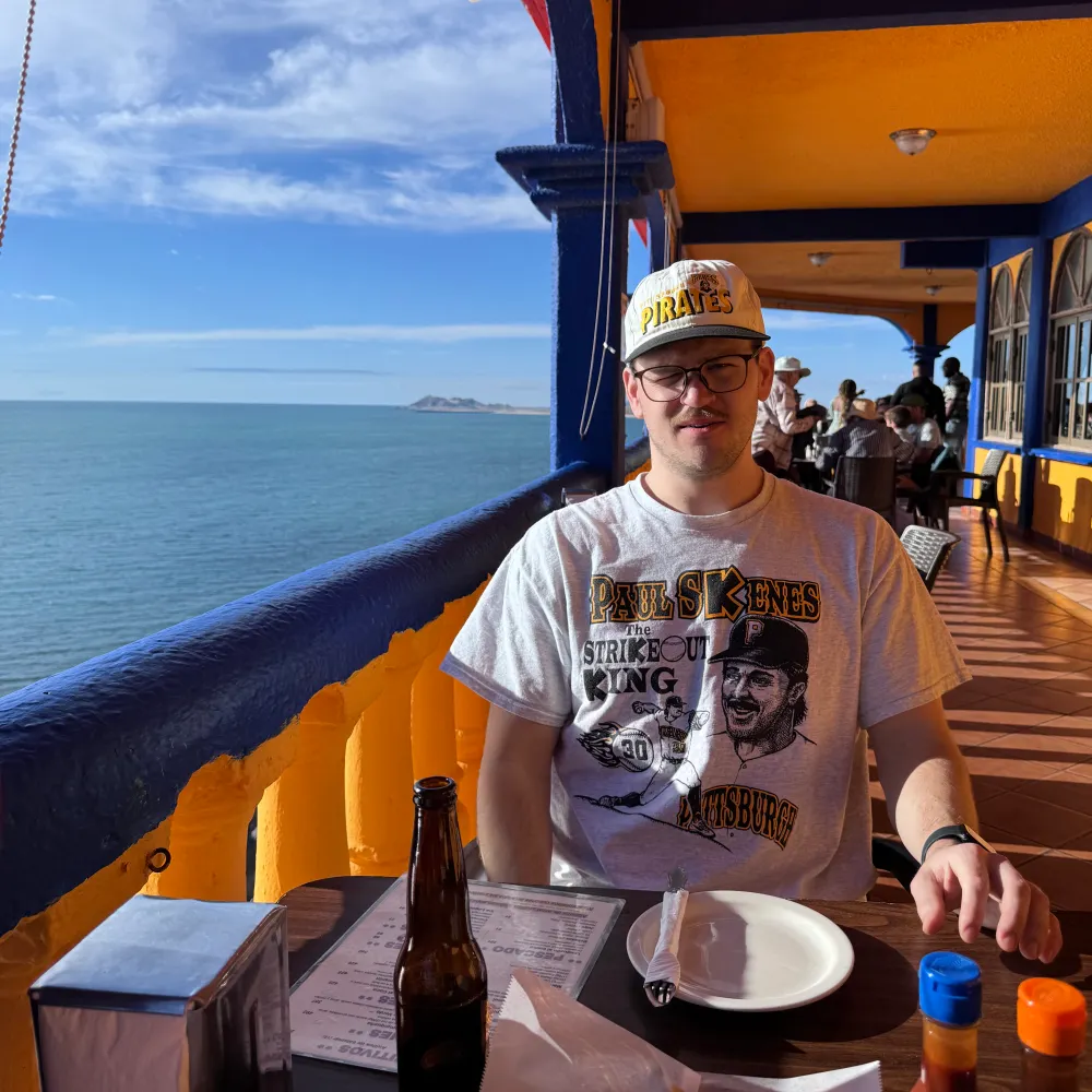 sixfootinshoes.bsky.social's profile picture