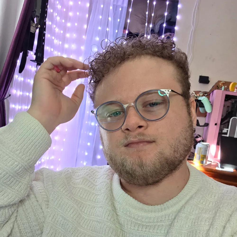 rozepop.bsky.social's profile picture