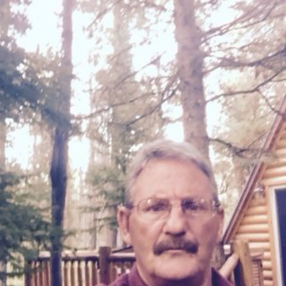 papa-pop.bsky.social's profile picture