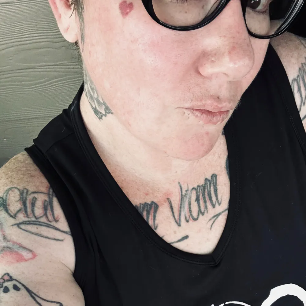 prettyvulgar.bsky.social's profile picture