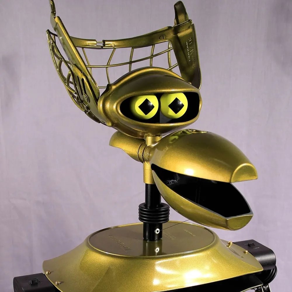 crooowtrobot.bsky.social's profile picture