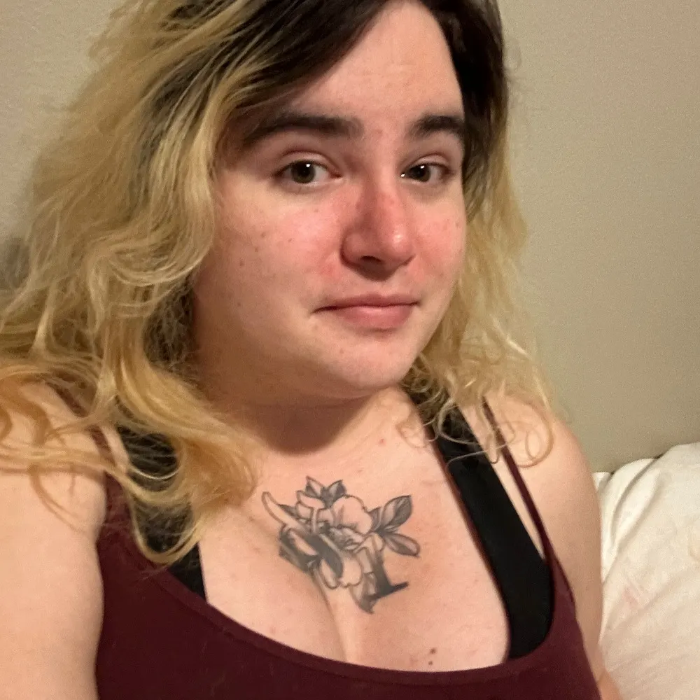 greekgothgf.bsky.social's profile picture