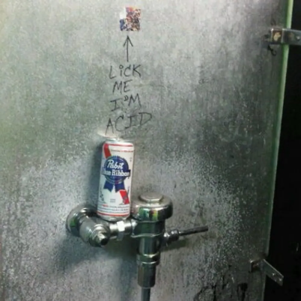 lickmeimacid.bsky.social's profile picture