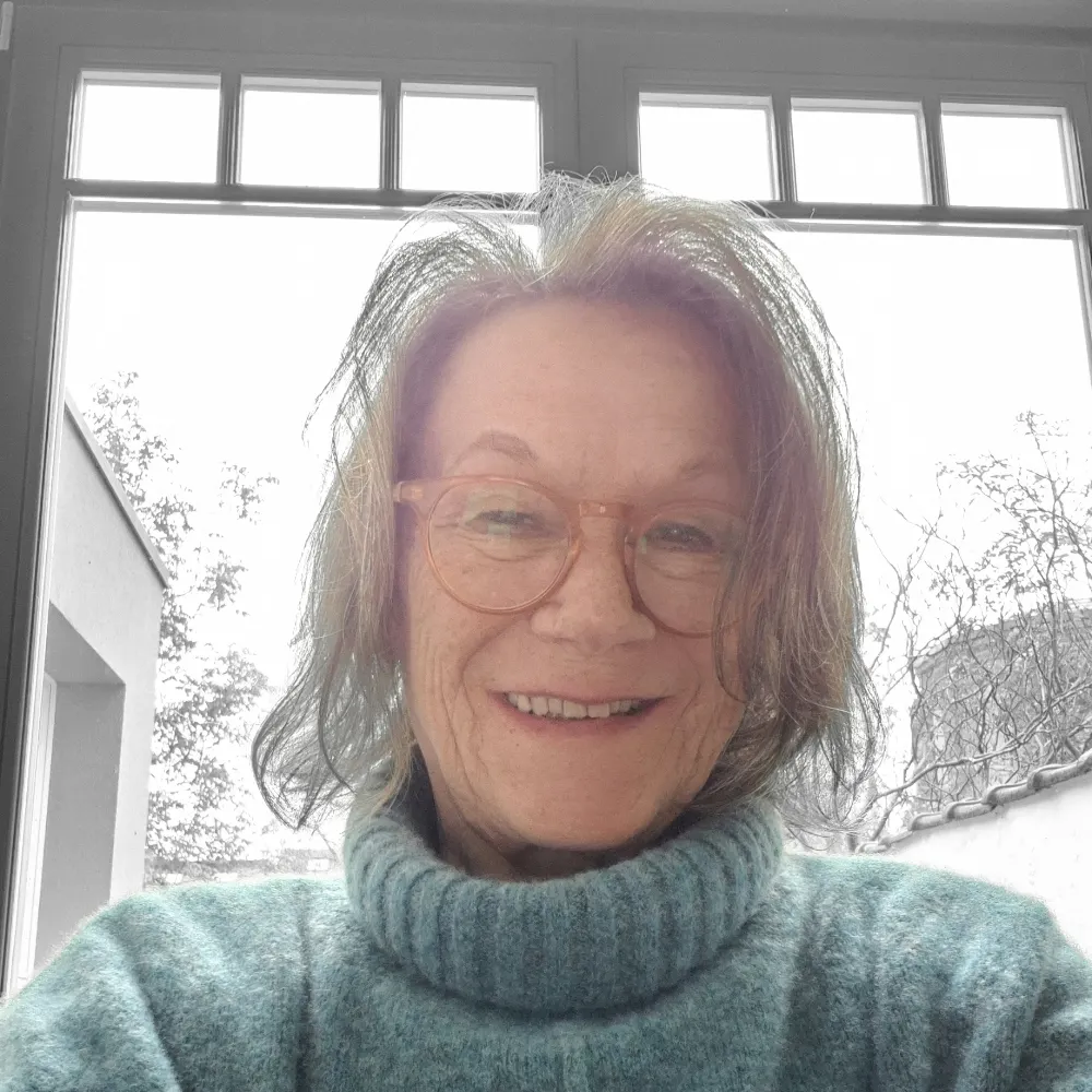 poppy53.bsky.social's profile picture