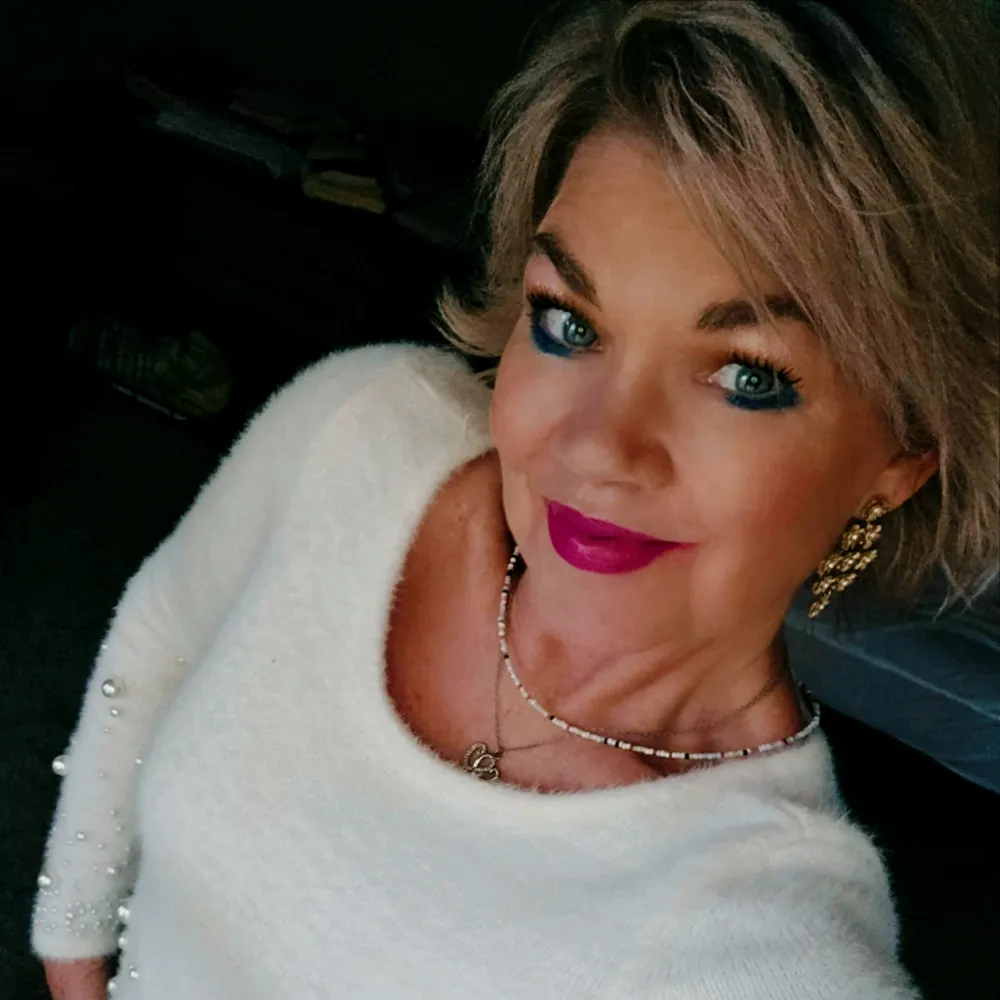 66betty.bsky.social's profile picture