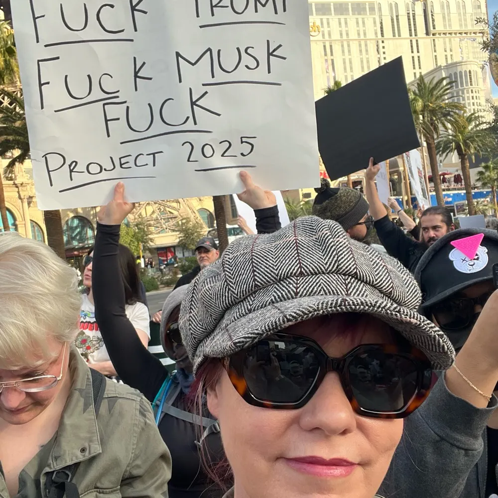 sewbtchn.bsky.social's profile picture